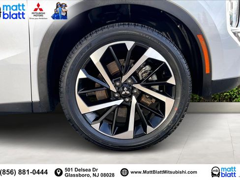 Used 2023 Mitsubishi Outlander SE image 10