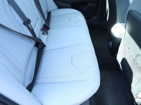 New 2026 Hyundai Elantra Limited FWD image 19