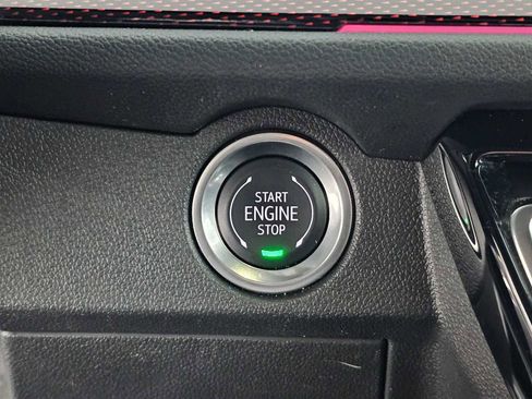Used 2024 Chevrolet Traverse RS AWD/4WD image 31