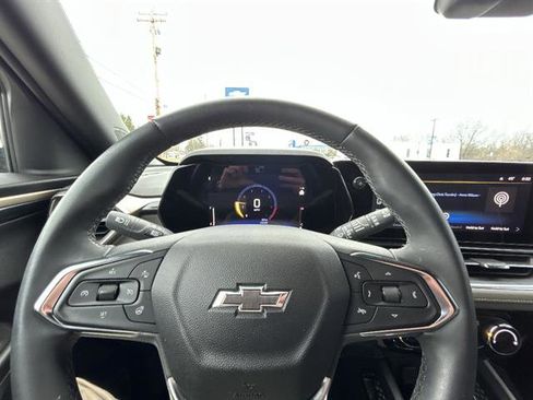 Used 2024 Chevrolet TrailBlazer ACTIV image 11