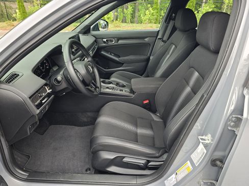 Used 2025 Honda Civic Sport image 12