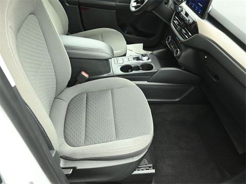 Certified 2022 Ford Escape SE w/ Convenience Package image 27