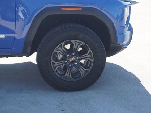 New 2025 GMC Canyon Elevation image 5