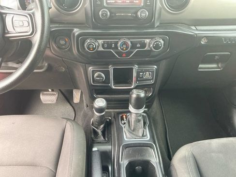 Used 2021 Jeep Wrangler Sport AWD/4WD image 20