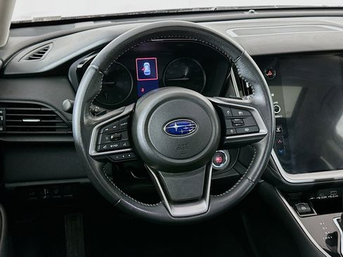 Used 2025 Subaru Outback Premium image 18