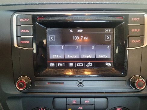 Used 2016 Volkswagen Jetta S image 25