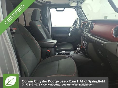 Certified 2018 Jeep Wrangler Unlimited Rubicon w/ Steel Bumper Group image 30