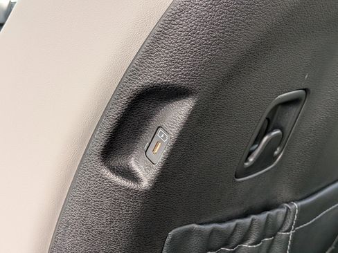 Used 2023 Kia Telluride SX Prestige AWD/4WD image 17