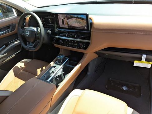 New 2026 Nissan Pathfinder Platinum w/ Cargo Package FWD image 12