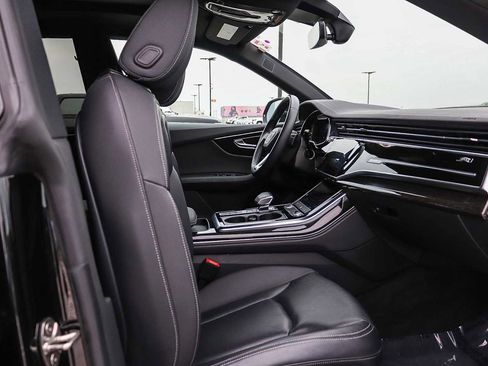 Used 2023 Audi Q8 Premium Plus w/ Premium Plus Package AWD/4WD image 23