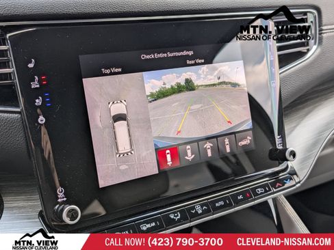 Used 2023 Jeep Wagoneer Series III w/ Convenience Group I AWD/4WD image 19