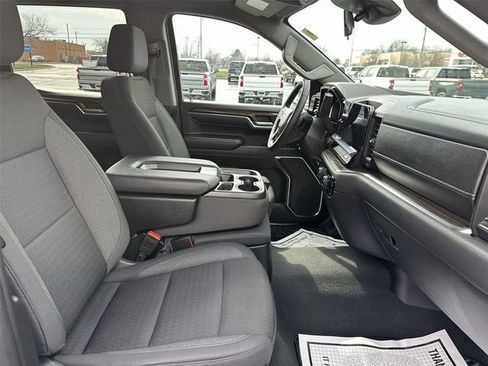 Certified 2024 Chevrolet Silverado 1500 LT image 26