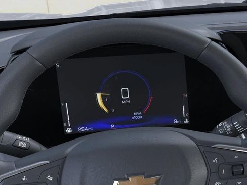 New 2026 Chevrolet Trax LT w/ Sunroof Package FWD image 18