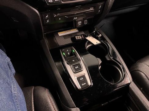 Used 2022 Honda Pilot Black Edition image 26