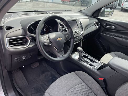 Used 2024 Chevrolet Equinox LT w/ LPO, Floor Liner Package FWD image 10