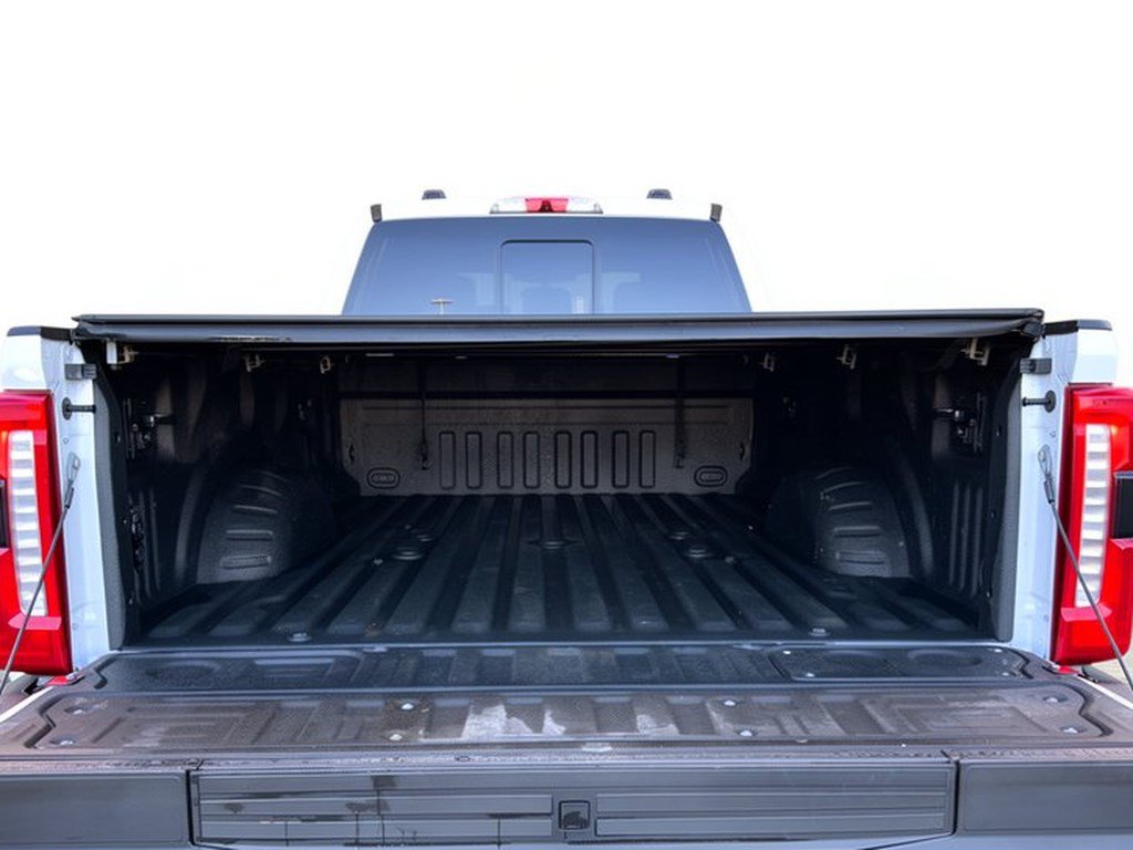 Used 2023 Ford F350 Lariat w/ Lariat Ultimate Package AWD/4WD image 28