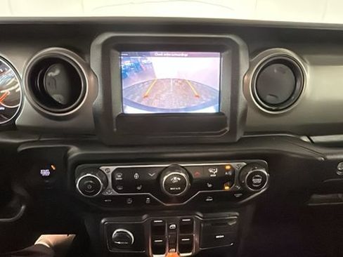 Used 2023 Jeep Wrangler Unlimited Sport AWD/4WD image 22