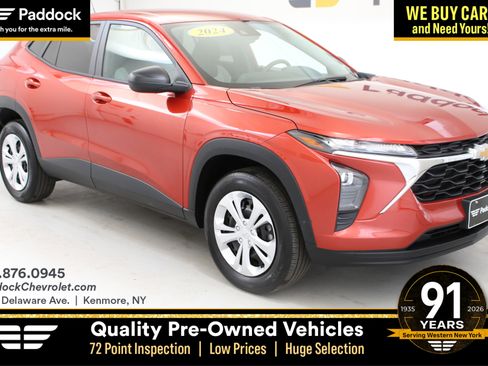 Used 2024 Chevrolet Trax LS FWD image 1