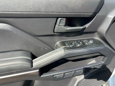 Used 2025 Toyota 4Runner SR5 image 28