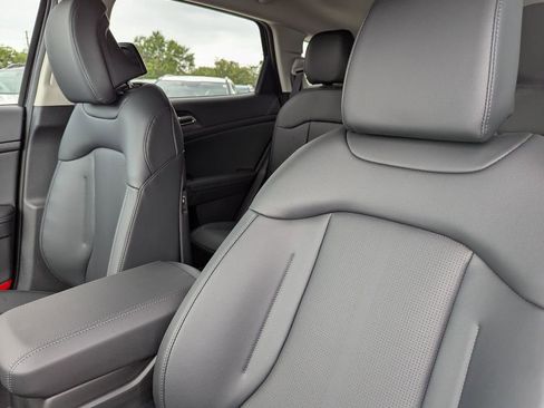 New 2026 Kia Sportage EX image 22