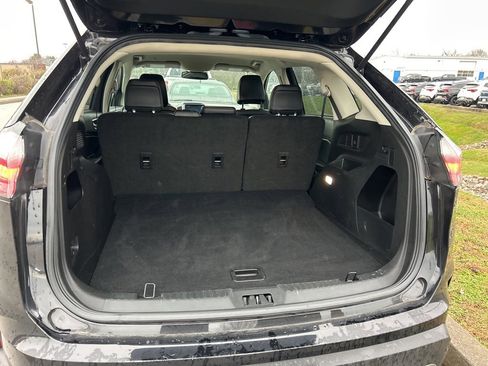 Used 2023 Ford Edge SEL image 12