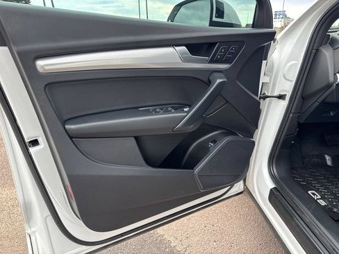 Used 2020 Audi Q5 2.0T Premium w/ Titanium Sport Package AWD/4WD image 43