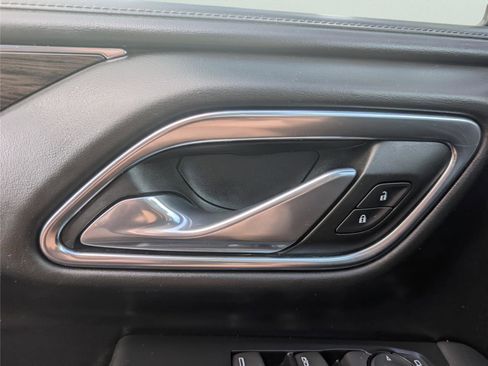 Used 2021 Chevrolet Suburban LS image 22