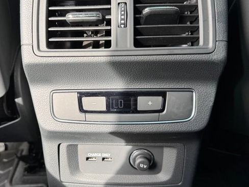 Used 2025 Audi Q5 2.0T Premium Plus w/ Premium Plus Package AWD/4WD image 27