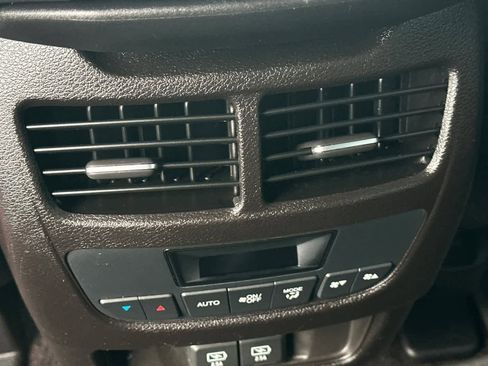 Used 2018 Acura MDX FWD image 15