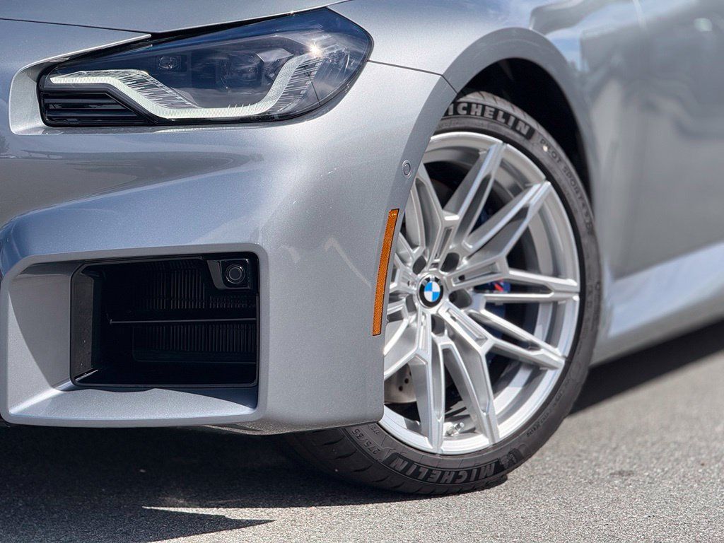 New 2026 BMW M2 w/ Lighting Package RWD image 2