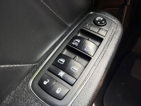 Used 2019 Dodge Charger Scat Pack w/ Daytona Edition Group RWD image 26