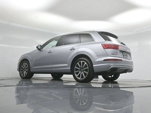 Used 2017 Audi Q7 3.0T Premium Plus w/ Premium Plus Package AWD/4WD image 54