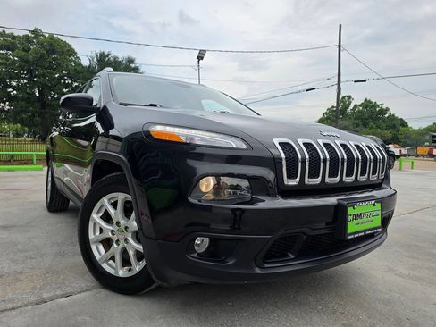Used 2015 Jeep Cherokee Latitude FWD image 49