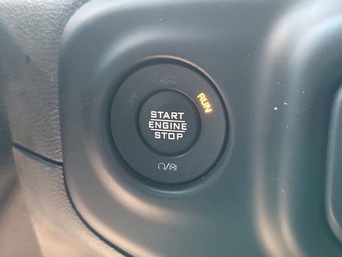 Used 2021 Jeep Wrangler Unlimited Rubicon image 27