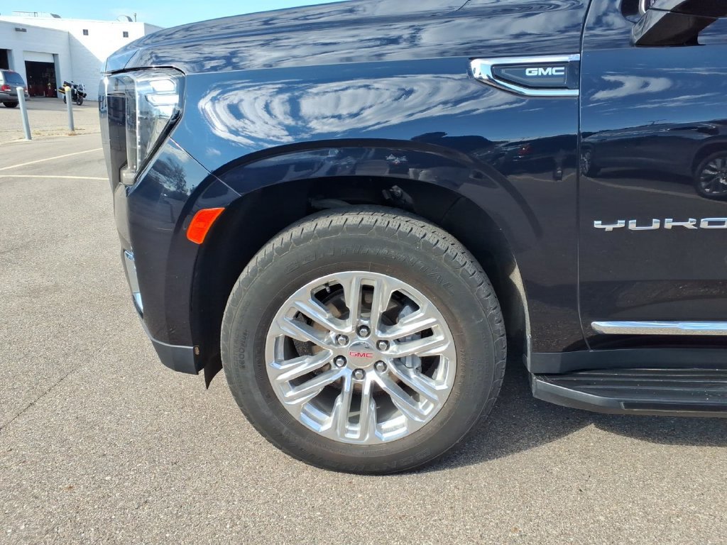Used 2023 GMC Yukon SLT w/ SLT Premium Package AWD/4WD image 24