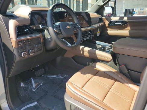 New 2026 Chevrolet Tahoe High Country AWD/4WD image 19