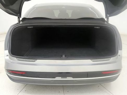 Used 2024 Lucid Air Touring AWD/4WD image 29