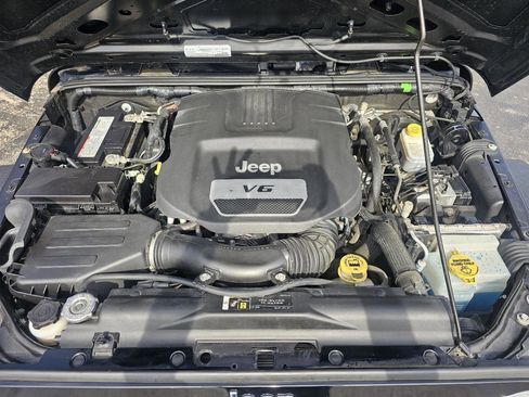 Used 2017 Jeep Wrangler Unlimited Sport image 11