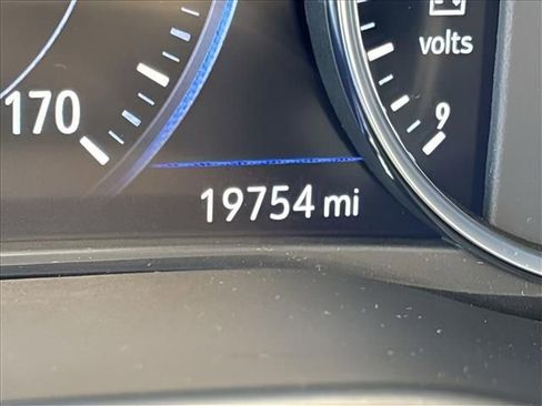 Used 2022 Buick Enclave Avenir w/ Avenir Technology Package image 12