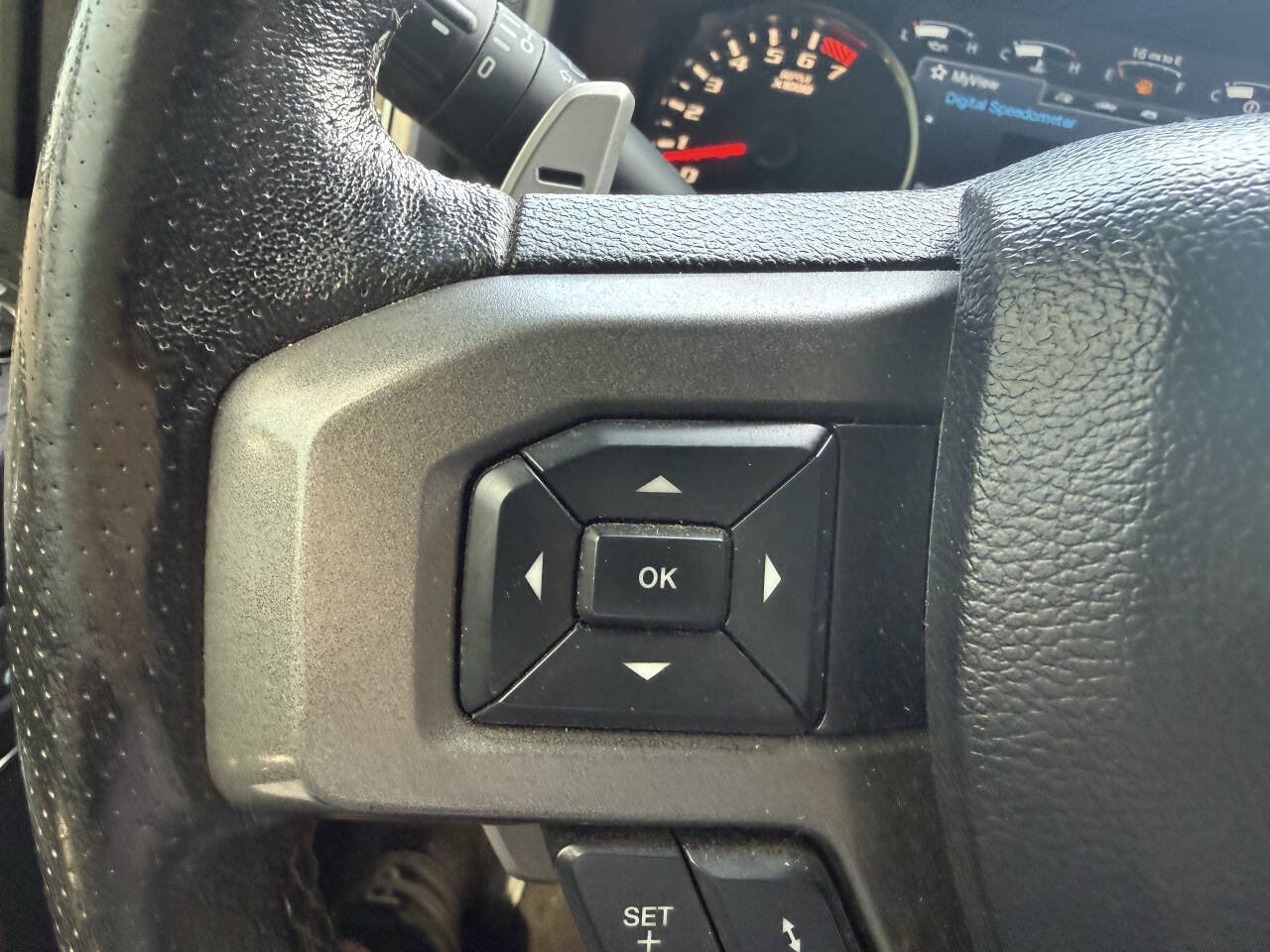 Used 2018 Ford F150 Raptor w/ Equipment Group 802A Luxury AWD/4WD image 24