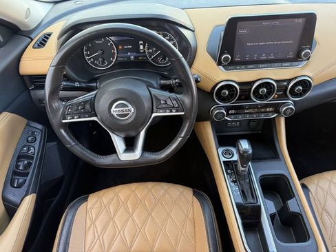 Used 2021 Nissan Sentra SV w/ SV Premium Package image 11