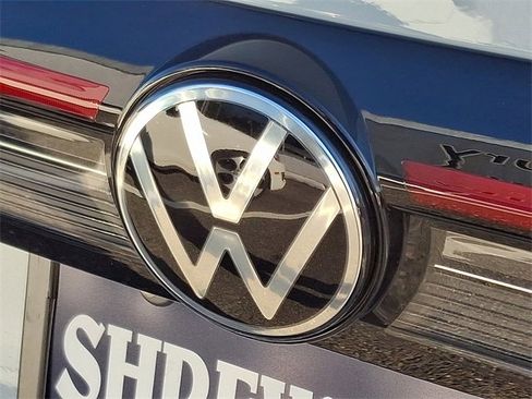 New 2026 Volkswagen Taos SEL image 12