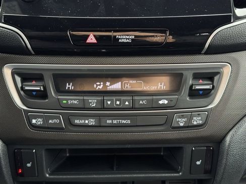 Used 2023 Honda Passport TrailSport image 12