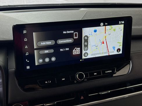 Used 2025 Mitsubishi Outlander SE image 18