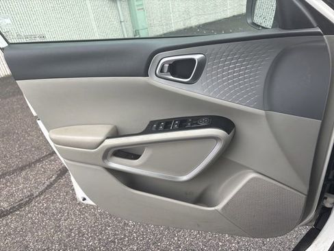 Certified 2021 Kia Soul LX FWD image 20