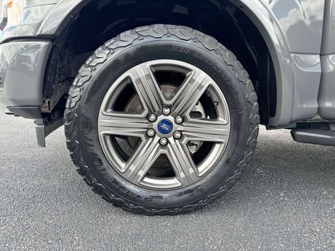 Used 2020 Ford F150 XLT w/ Equipment Group 302A Luxury AWD/4WD image 27