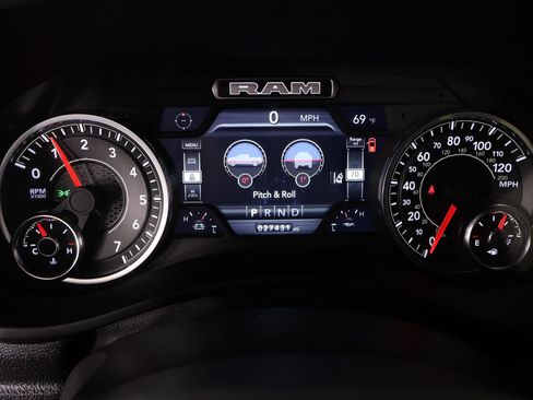 Used 2024 RAM 2500 Big Horn w/ Night Edition image 4