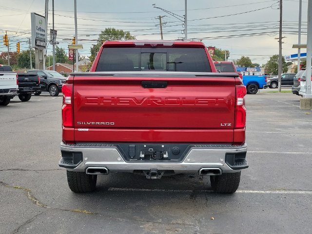 Certified 2022 Chevrolet Silverado 1500 LTZ w/ Technology Package AWD/4WD image 7