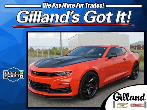 Used 2020 Chevrolet Camaro SS image 1