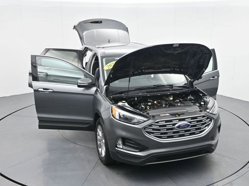Used 2024 Ford Edge Titanium image 40